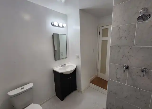 Property at 170 Ridgewood Rd Unit 1, Buffalo, NY, 14220, 2 beds, 1 bath, [object Object]