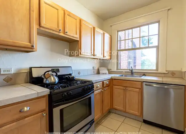 Property at 2109 NW Irving St #307, Portland, OR, 97210, 1 bed, 1 bath, [object Object]