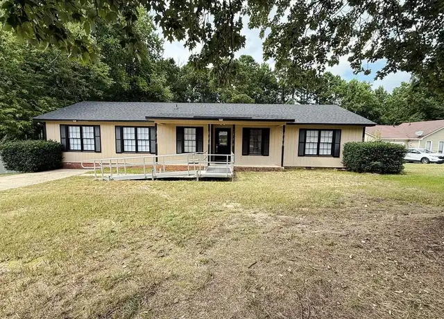 Property at 518 Suffolk Ct, Fayetteville, NC, 28311, 4 beds, 2 baths, [object Object]