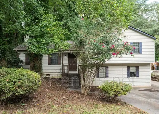 Property at 3038 Courtney Dr SW, Marietta, GA, 30060, 4 beds, 3 baths, [object Object]