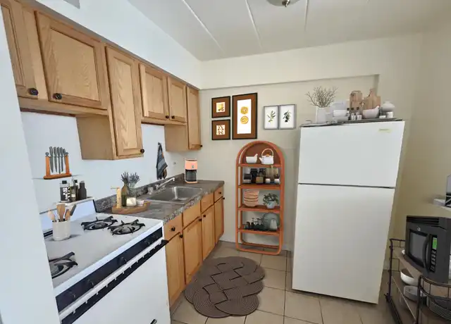 Property at 6900 N Sheridan Rd Unit 3, Chicago, IL, 60626, 0 beds, 1 bath, [object Object]