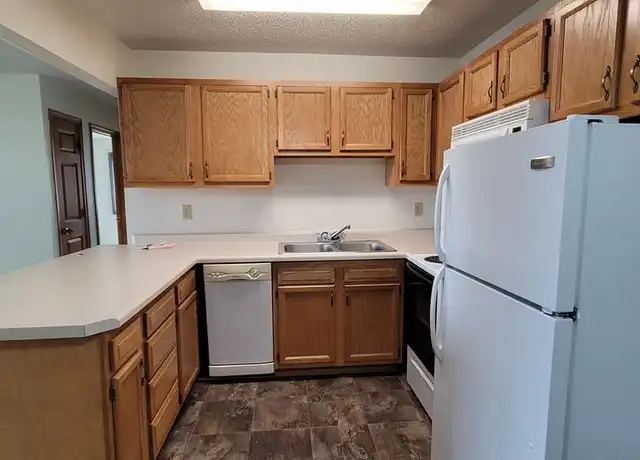 Property at 1015 Page Dr Unit 201, Fargo, ND, 58103, 2 beds, 1 bath, [object Object]