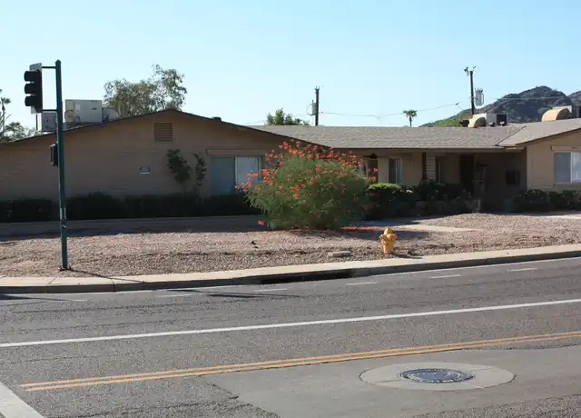 Property at 9402 N 12th St #2, Phoenix, AZ, 85020, 2 beds, 1 bath, [object Object]