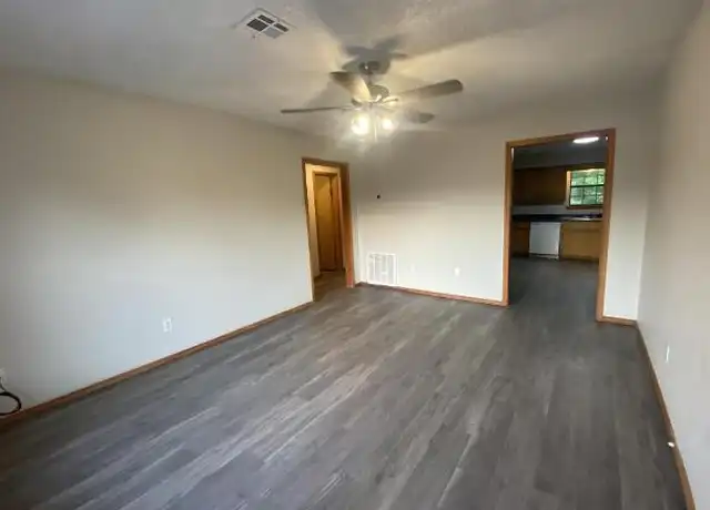 Property at 200 Folsom St, Poteau, OK, 74953, 2 beds, 1 bath, [object Object]