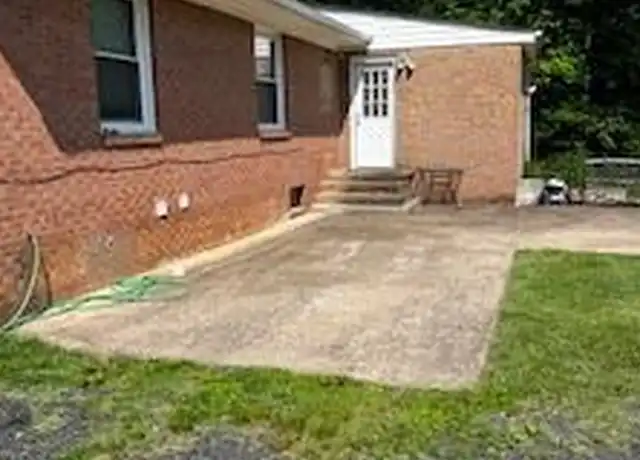 Property at 4425 Ringwood Rd, Nokesville, VA, 20181, 1 bed, 1 bath, [object Object]
