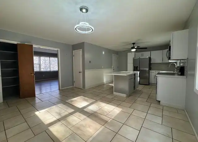 Property at 18 High Top Cir Unit 1, Hamden, CT, 06514, 3 beds, 1.5 baths, [object Object]