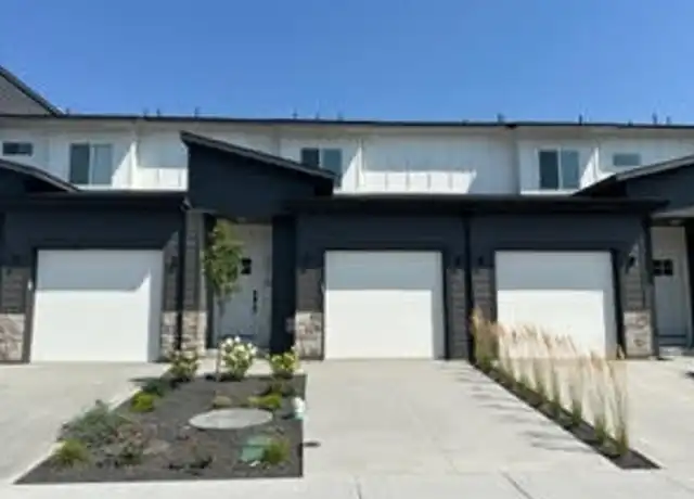 Property at 5022 E Hagadorn Ln, Nampa, ID, 83687, 2 beds, 2.5 baths, [object Object]