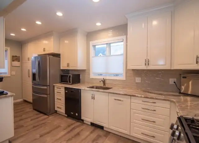 Property at 18 Park Ave Unit 1, Medford, MA, 02155, 3 beds, 2 baths, [object Object]