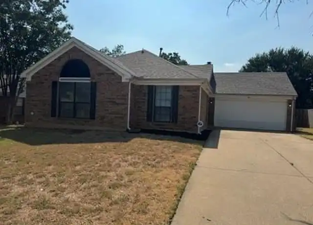 Property at 605 Mack Dr, Denton, TX, 76209, 3 beds, 2 baths, [object Object]