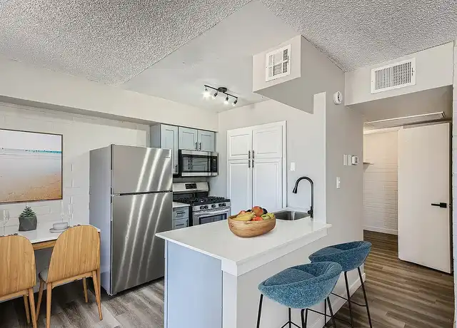 Property at Rise Biltmore - 4728 N 15th St, Phoenix, AZ, 85014, 2 beds, 1 bath, [object Object]