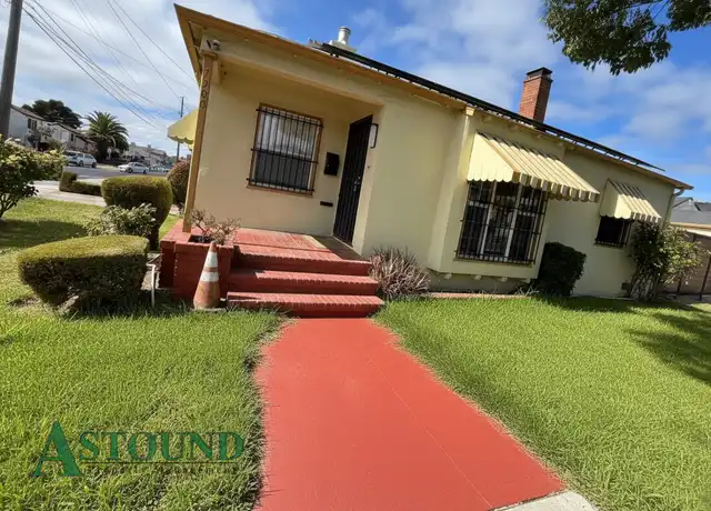 Property at 7500 Deerwood Ave, Oakland, CA, 94605, 3 beds, 1 bath, [object Object]