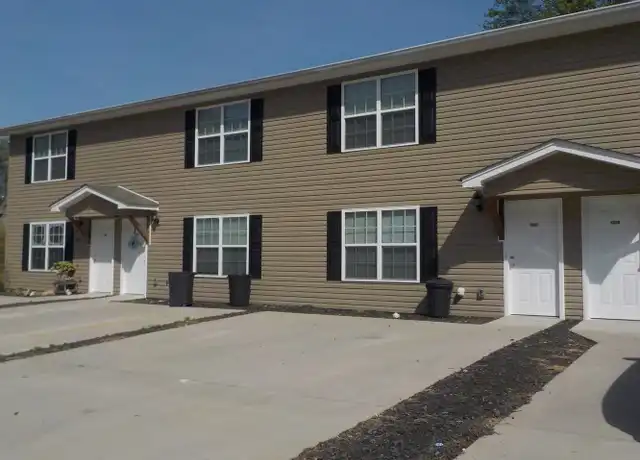 Property at 1295 Pond St SE, Cleveland, TN, 37311, 2 beds, 1.5 baths, [object Object]