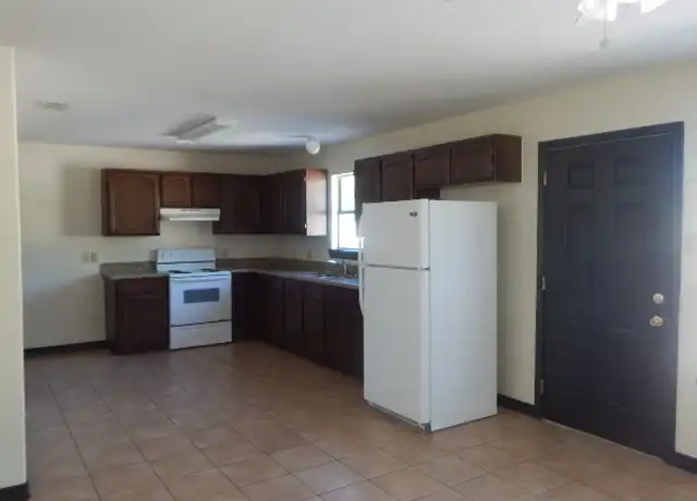 Property at 201 Masterson Rd #214, Laredo, TX, 78046, 2 beds, 1 bath, [object Object]