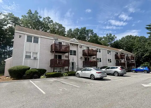 Property at 210 Circle Rd #1, Manchester, NH, 03103, 2 beds, 1 bath, [object Object]