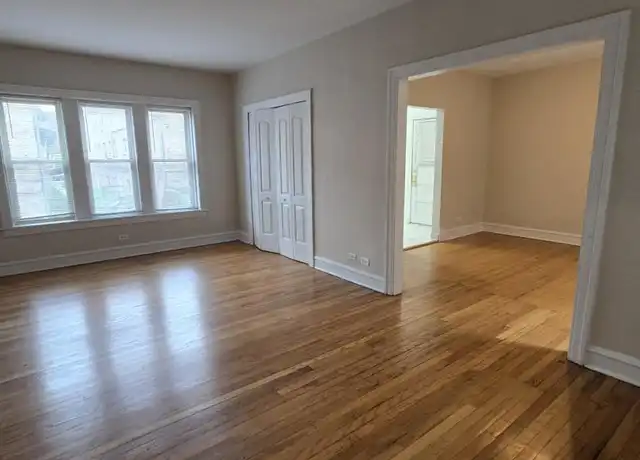 Property at 834 Reba Pl, Evanston, IL, 60202, 1 bed, 1 bath, [object Object]