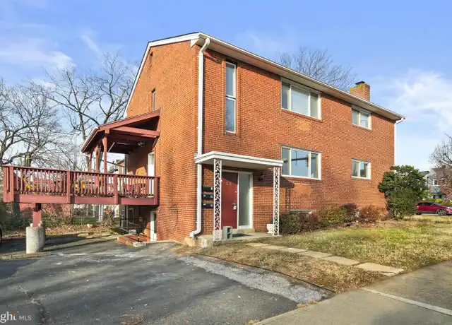 Property at 1138 N Stafford St, Arlington, VA, 22201, 2 beds, 1 bath, [object Object]