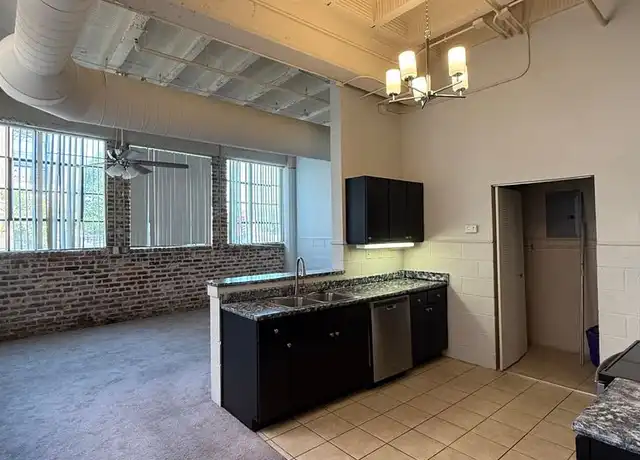 Property at 601 Bridge St Unit 11, Danville, VA, 24541, 1 bed, 1 bath, [object Object]