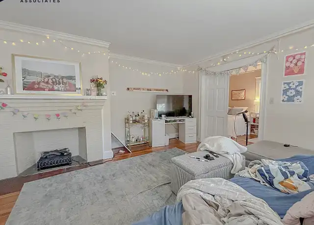 Property at 283 Foster St Unit 1, Boston, MA, 02135, 4 beds, 1 bath, [object Object]