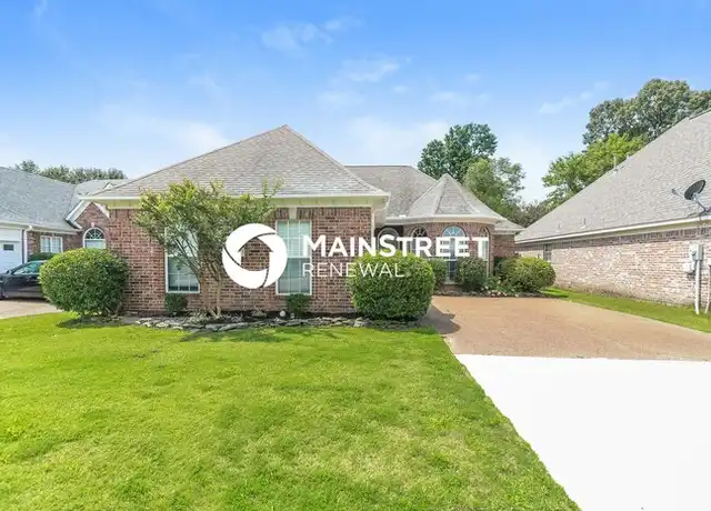 Property at 4933 Graham Lake Dr, Olive Branch, MS, 38654, 3 beds, 2 baths, [object Object]