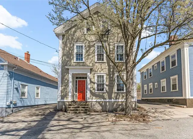 Property at 104 Sheldon St Unit 2, Providence, RI, 02906, 6 beds, 2 baths, [object Object]