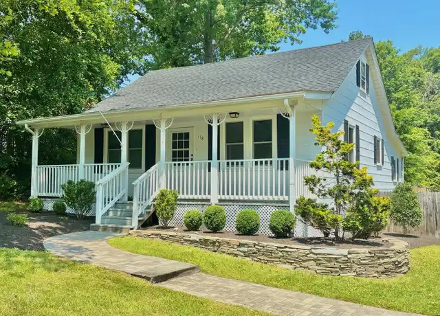 Property at 118 W Hawthorne Dr, La Plata, MD, 20646, 2 beds, 1 bath, [object Object]