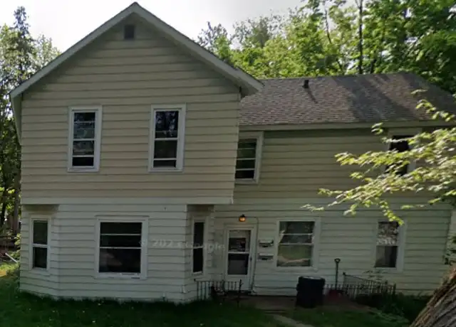 Property at 315 S 5th Ave, Wausau, WI, 54401, 2 beds, 1 bath, [object Object]