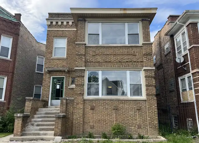 Property at 5830 W Superior St Unit 2, Chicago, IL, 60644, 2 beds, 1 bath, [object Object]