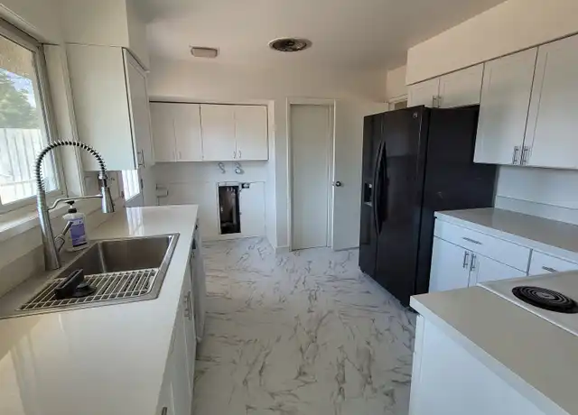 Property at 8913 Craw Ln, Moses Lake, WA, 98837, 3 beds, 1 bath, [object Object]
