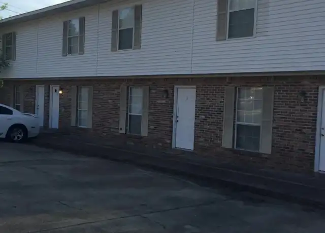 Property at 904 N Montgomery St Unit 14, Starkville, MS, 39759, 2 beds, 1.5 baths, [object Object]