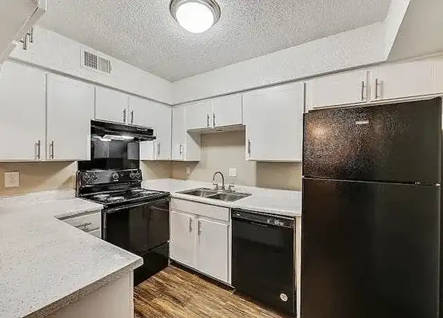 Property at 4046 Woodland Park Blvd, Arlington, TX, 76013, 1 bed, 1 bath, [object Object]