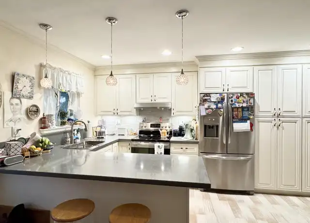Property at 4056 Lake Osborne Dr #11, Lake Worth, FL, 33461, 1 bed, 1 bath, [object Object]