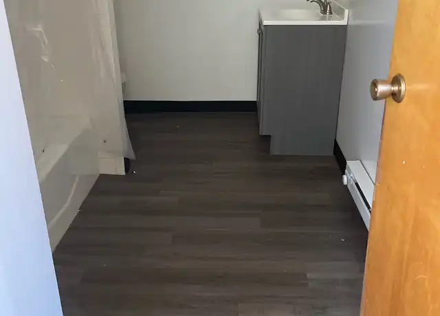 Property at 106 N 10th St Unit 101, Fort Dodge, IA, 50501, 1 bed, 1 bath, [object Object]