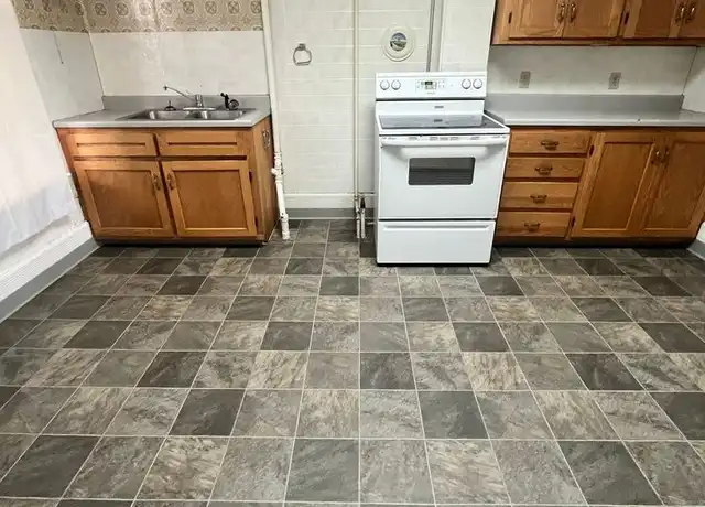 Property at 645 N Ewing St Unit 7, Helena, MT, 59601, 1 bed, 1 bath, [object Object]
