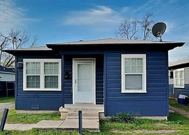 Property at 2805 Carter St, Dallas, TX, 75210, 2 beds, 1 bath, [object Object]