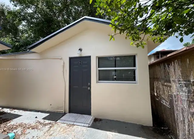 Property at 1872 NW 1st St Unit 2, Miami, FL, 33125, 2 beds, 1 bath, [object Object]