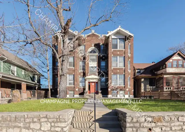 Property at Wistaria - 618 W 39th Ter, Kansas City, MO, 64111, 2 beds, 1 bath, [object Object]