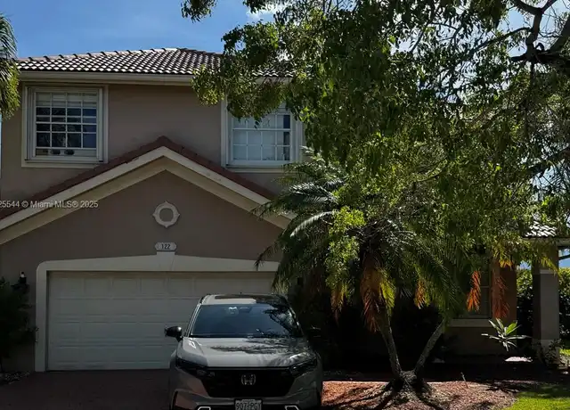 Property at 122 SW 164th Ter, Pembroke Pines, FL, 33027, 5 beds, 2.5 baths, [object Object]