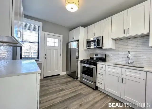 Property at 3943 N Janssen Ave Unit clS3, Chicago, IL, 60613, 2 beds, 2 baths, [object Object]