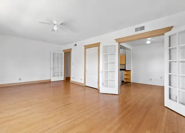 Property at 2217 W Wisconsin Ave Unit 12, Milwaukee, WI, 53233, 1 bed, 1 bath, [object Object]