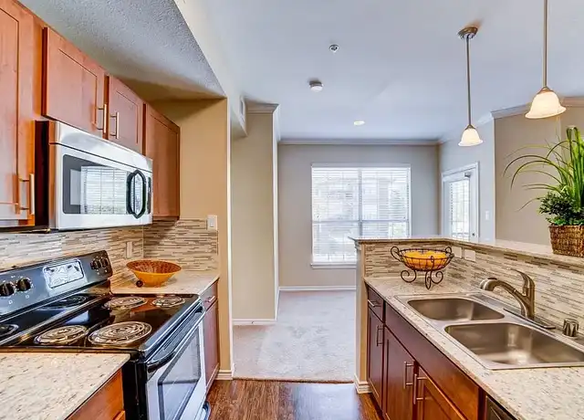 Property at eaves North Dallas - 4141 Horizon North Pkwy, Dallas, TX, 75287, 1-2 bed, 1-2 bath, [object Object]