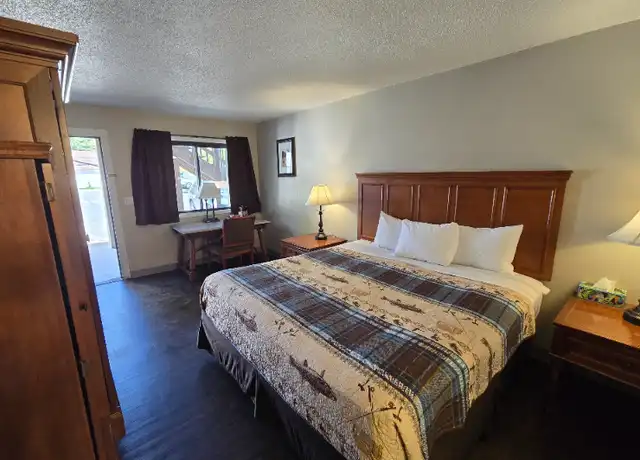 Property at 346 W Kansas St Unit 206, Spearfish, SD, 57783, 1 bed, 1 bath, [object Object]