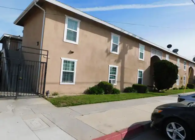 Property at 2206 College Ave Unit 2214-4, Costa Mesa, CA, 92627, 3 beds, 1.5 baths, [object Object]