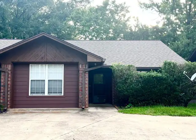 Property at 2904 Old Houston Rd Unit 5, Huntsville, TX, 77340, 3 beds, 2 baths, [object Object]