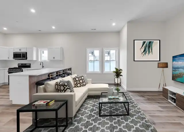 Property at 42 Park St Unit 42B, Ayer, MA, 01432, 2 beds, 1 bath, [object Object]