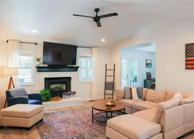 Property at 22 Penrith Dr, Bella Vista, AR, 72714, 4 beds, 3 baths, [object Object]