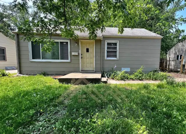 Property at 1733 SW Green Acres Ave, Topeka, KS, 66604, 2 beds, 1 bath, [object Object]