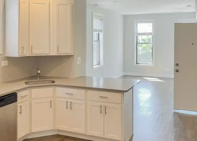 Property at 2315 N Southport Ave Unit 3F, Chicago, IL, 60614, 3 beds, 2 baths, [object Object]
