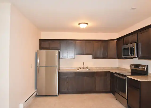 Property at 121 North St Unit 4A, Seymour, CT, 06483, 2 beds, 1 bath, [object Object]