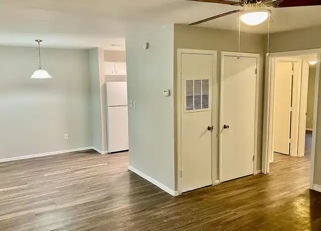 Property at Southcross Villas - 3907 E Southcross Blvd, San Antonio, TX, 78222, 1-2 bed, 1-1.5 bath, [object Object]