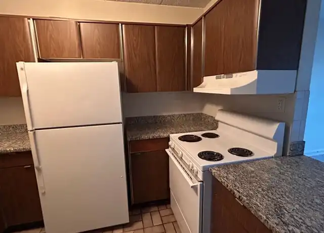 Property at 200 Swanton St #335, Winchester, MA, 01890, 2 beds, 1 bath, [object Object]
